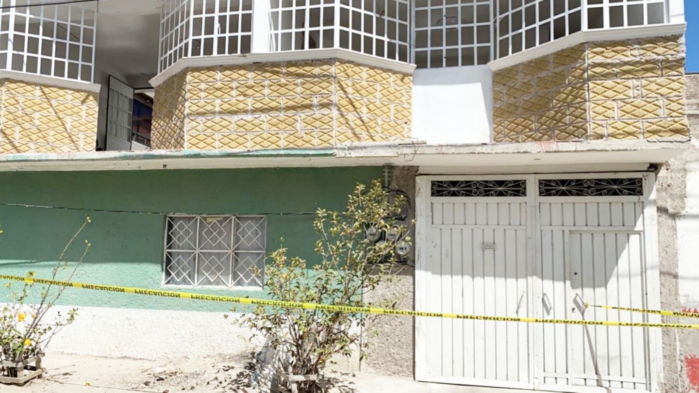 Mujer es localizada estragulada en un domicilio en Los Reyes la Paz