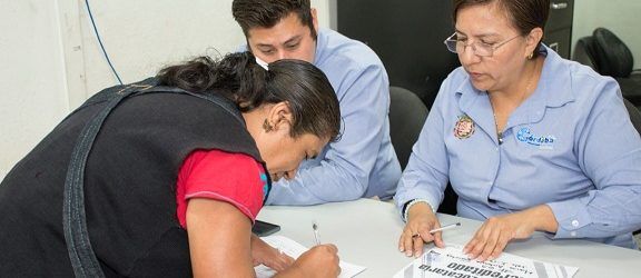 Inicia entrega de incentivos económicos para afectados del Mercado Revolución