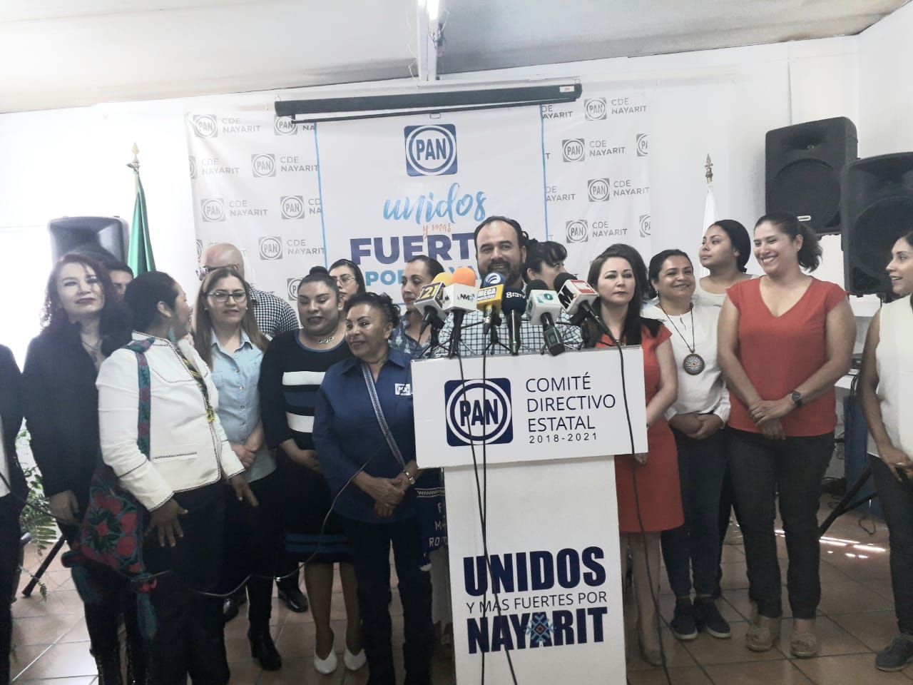 Reconoce Gloria Núñez a mujeres que salieron a convocar a México para este 9 de marzo