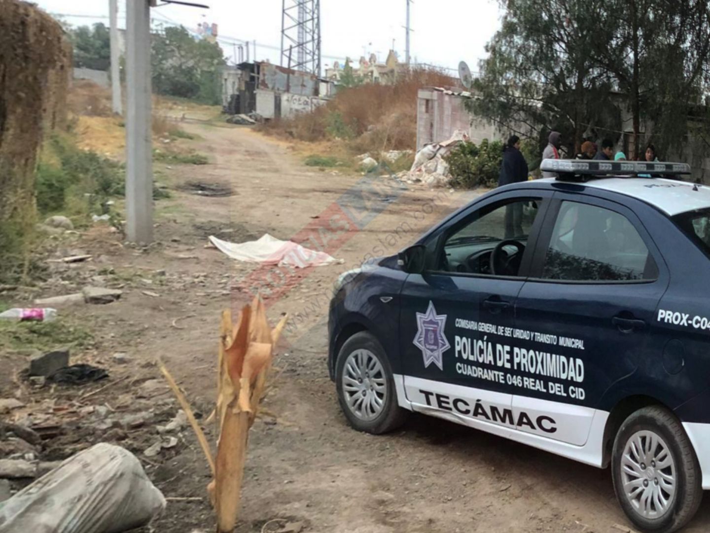 Encuentran a dos sujetos asesinados, a hora en Tecamac