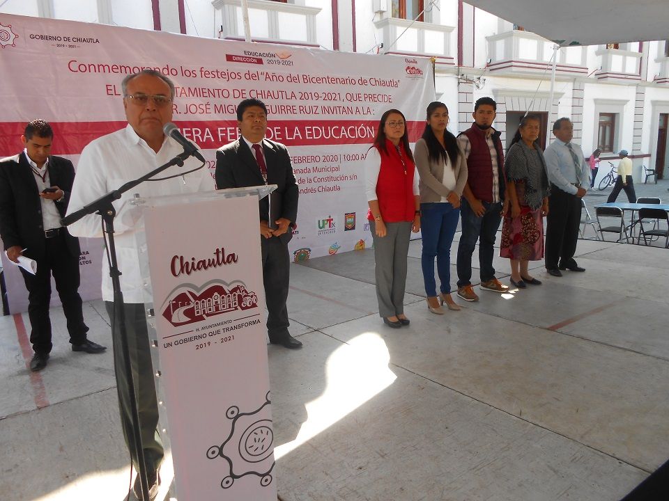 Gobierno de Chiautla organizó Feria de la Educación