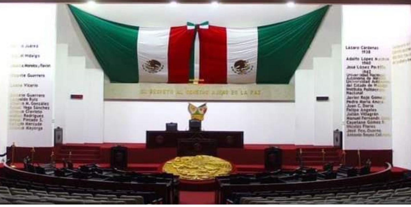Ocho diputados, 6 de ellos de Morena piden licencia al Congreso de Hidalgo para buscar candidaturas a alcaldias