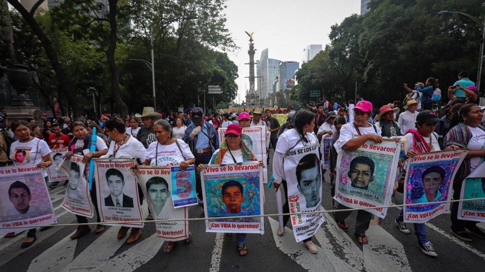 Gobierno Federal firma convenio con SCJN y FGR para esclarecer Caso Ayotzinapa