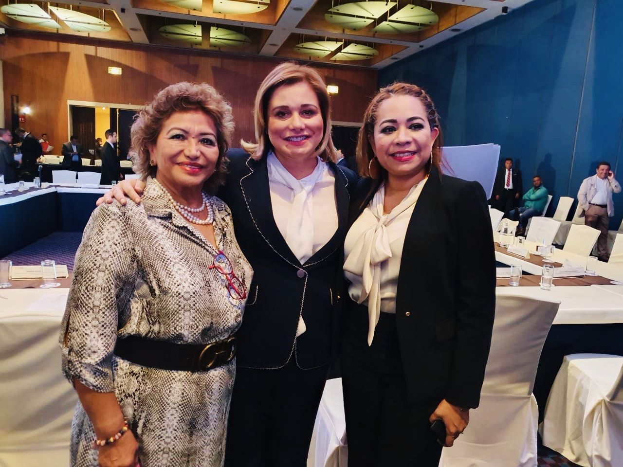 Destacan alcaldes del país labor de Adela Román en Acapulco 