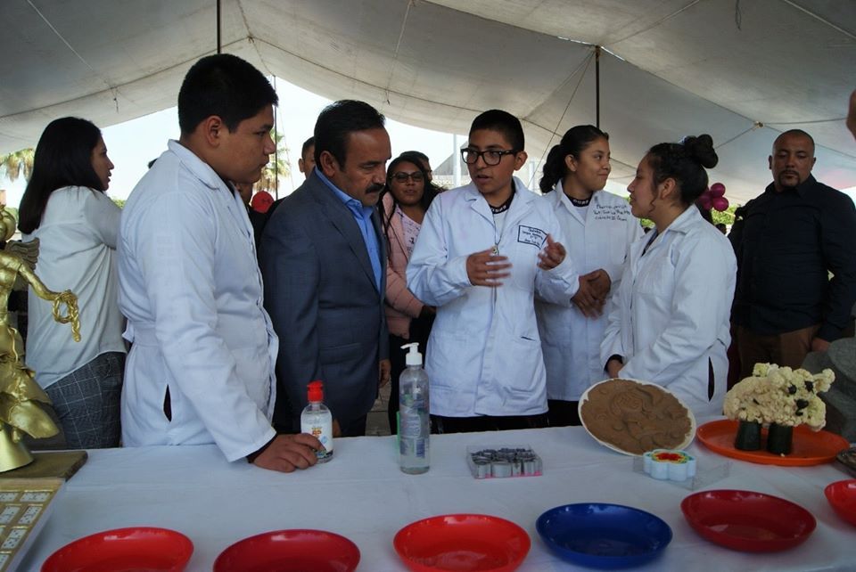 Armando García inaugura Feria de las Ciencias en Valle de Chalco