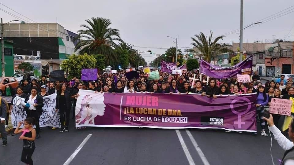 Así fue la marcha de mujeres en Ciudad Nezahualcoyotl 