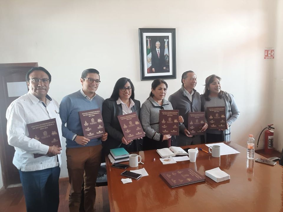 Alcaldes región de Texcoco revalidan acuerdo intermunicipal