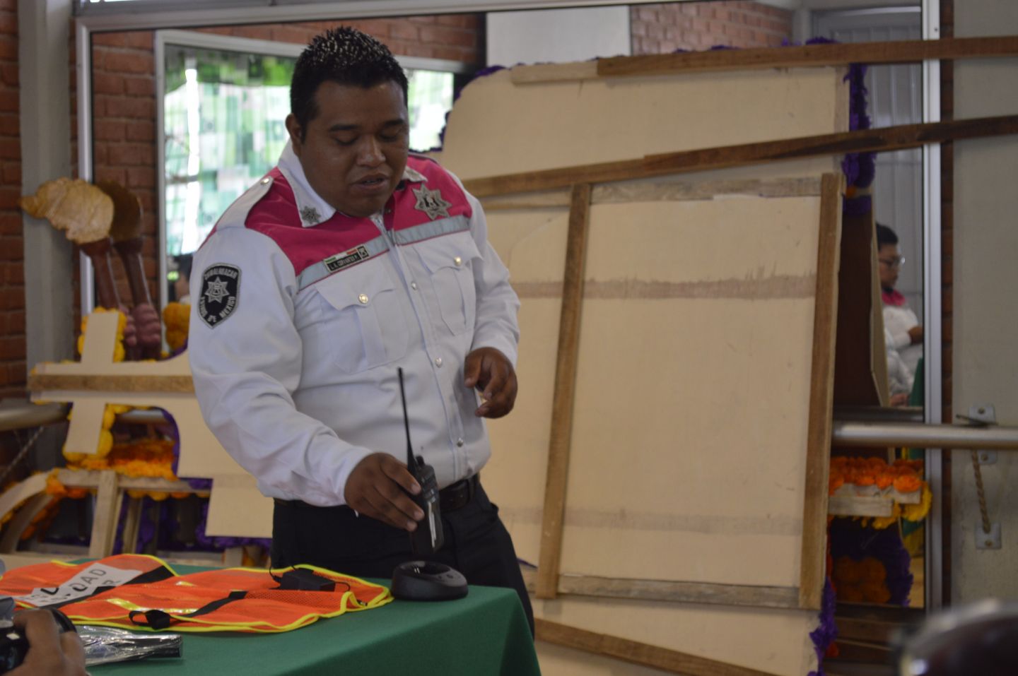 Capacitan a Comités Escolares de Chimalhuacán para prevenir delitos