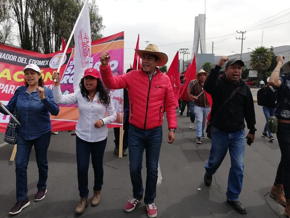 Movimiento Antorchista se presentó en Toluca