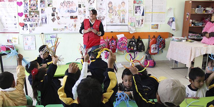 Impartimos talleres artísticos en preescolar indigena en el barrio San Isidro 
