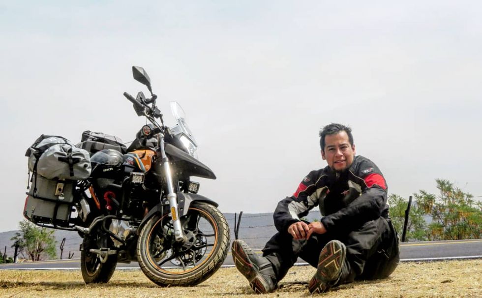 Emprende mexicano viaje en motocicleta a Sudamérica 