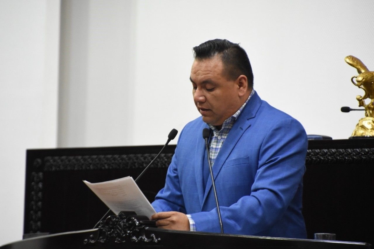 Víctor Guerrero lanza iniciativa contra
coyotes en juzgados civiles