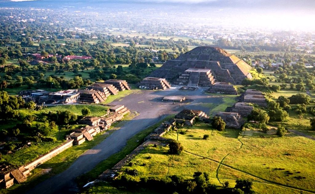 La Secretaría de Turismo informa suspensión temporal del espectáculo Experiencia Nocturna en la zona arqueológica de Teotihuacán 