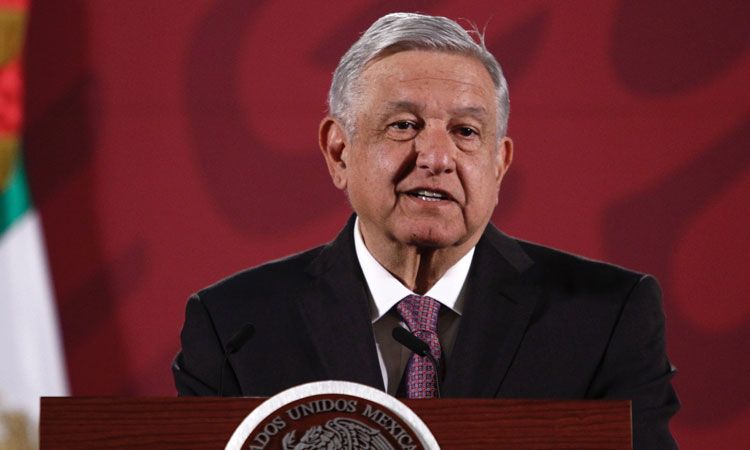 No despedir a empleados, llama López Obrador
