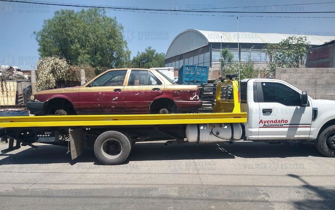 Recuperan vehículo con reporte de robo en La Paz