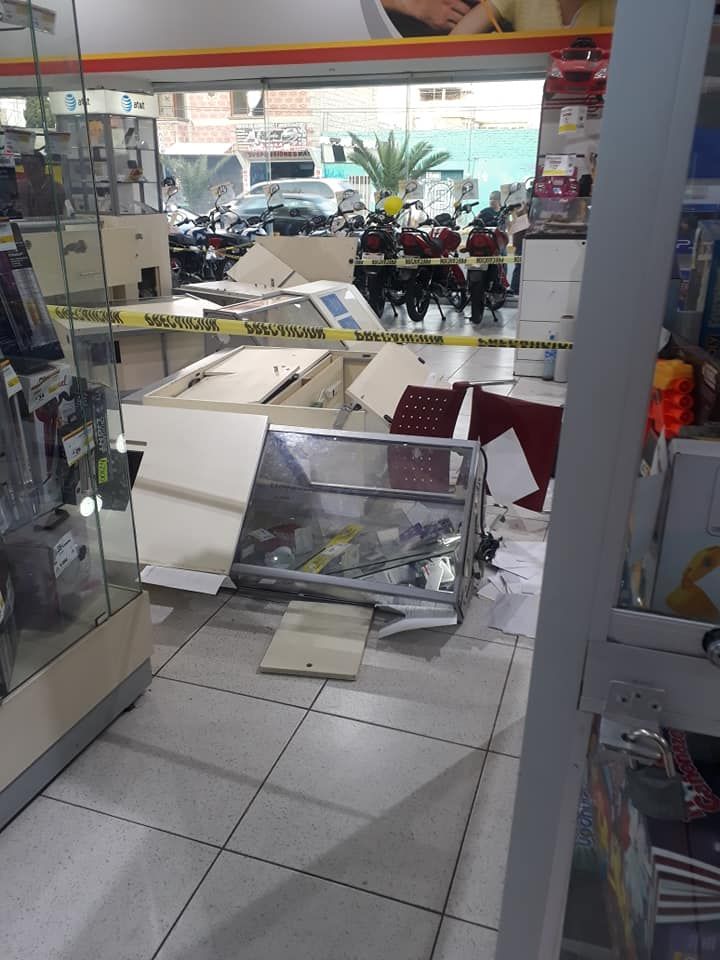 Un grupo de 15 hombres roban tienda comercial en Chimalhuacán