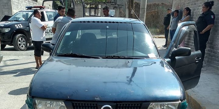 Policias de Chimalhuacan recuperan auto robado
