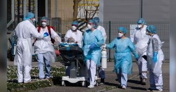 Francia registra 499 muertes por COVID-19 en menos de 24 horas