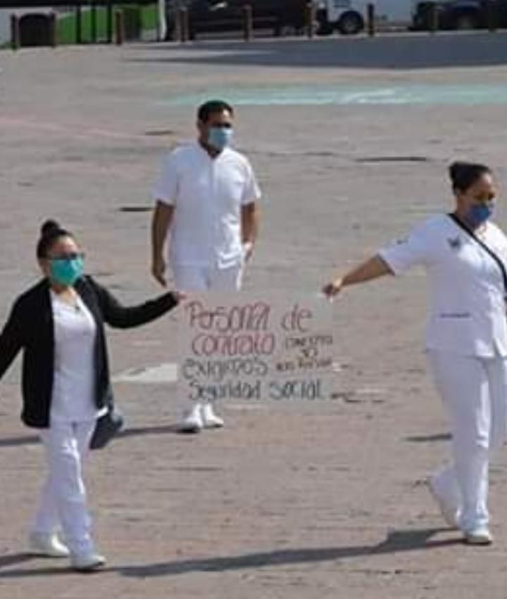 Enfermeras y enfermeros de Hospital General de Pachuca se manifiestan en demanda de equipo 