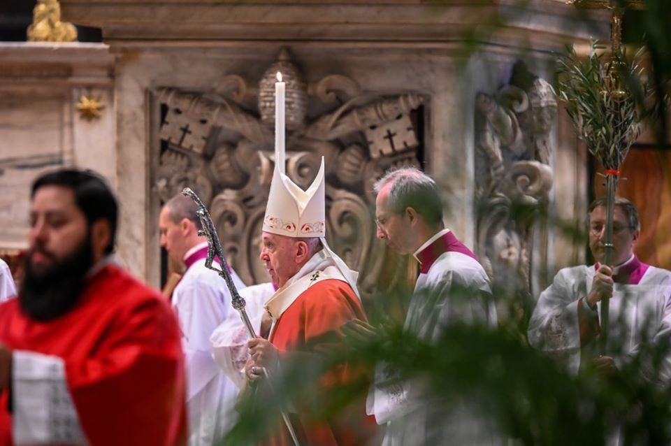 Inédito Domingo de Ramos el Papa celebra en Basílica vacía