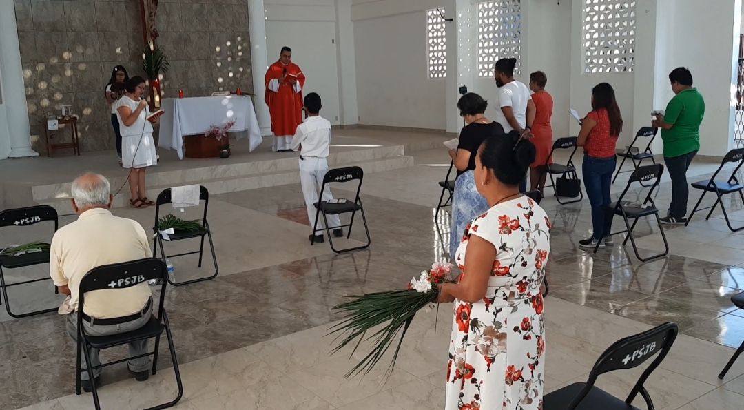 Con protocolos de salud, arrancan católicos de Tecpan la Semana Santa 