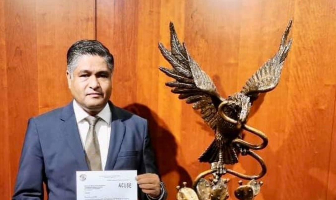 A López Obrador le quedó grande la silla: senador Víctor Fuentes Solís 