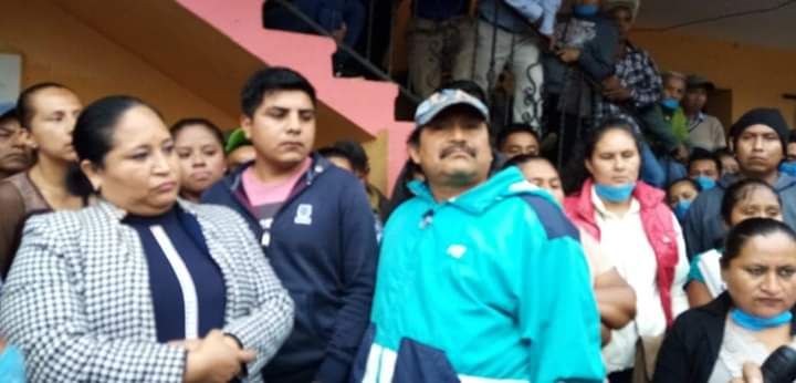 En Huazalingo Hidalgo, grupo de vecinos  agreden a alcaldesa