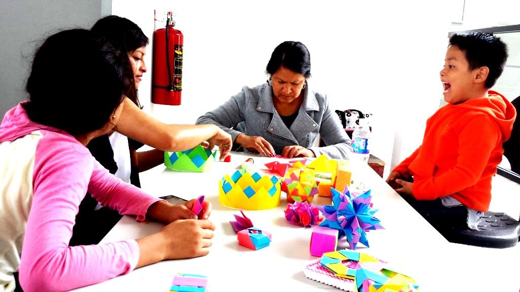 Entretenimiento para la familia con el origami