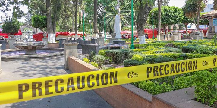 Policías de Chimalhuacan aplican Vigilancia Sanitaria en espacios publicos