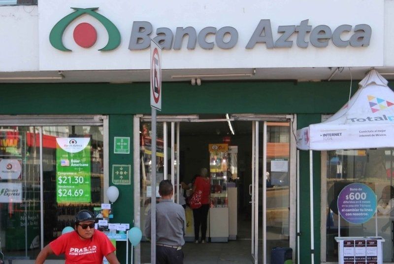 Piden boicotear Banco Azteca, tras dichos de Javier Alatorre