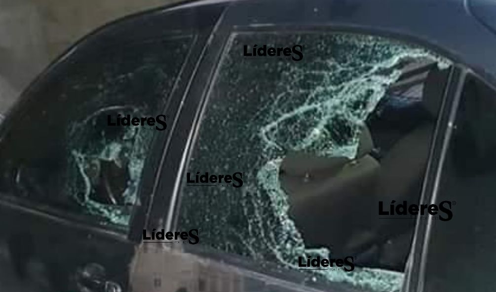 Destrozan  auto de precandidato del PRD a la alcaldía de Huazalingo