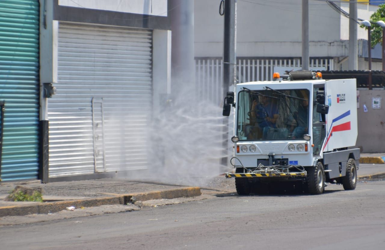 El gobierno de Naucalpan desplegó una brigada de sanitización en la Cabecera Municipal