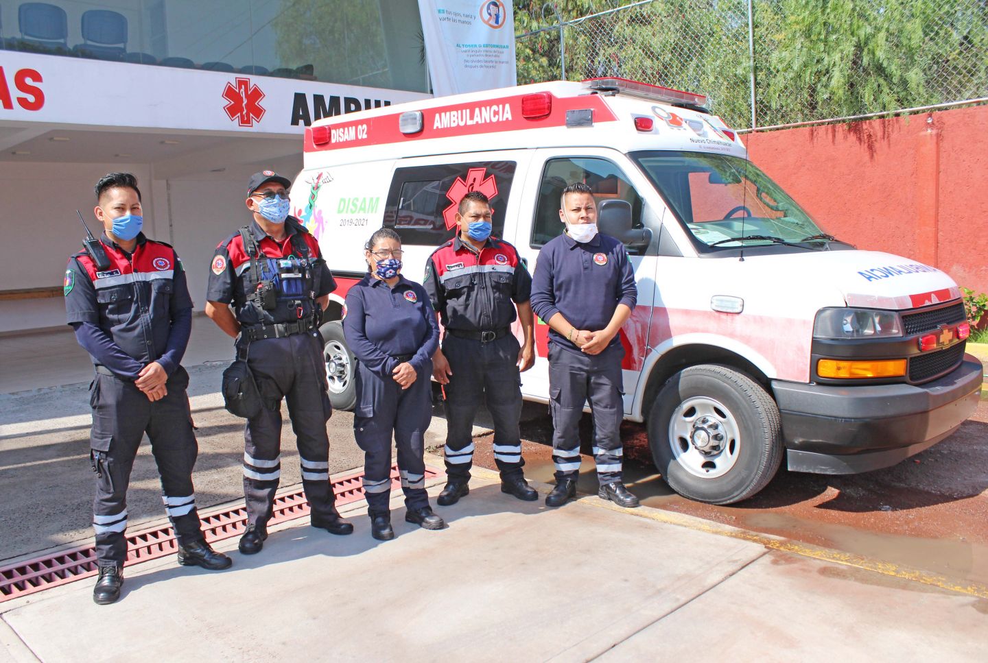 El gobierno de Chimalhuacán equipa ambulancias de la DISAM para atender pacientes con COVID-19