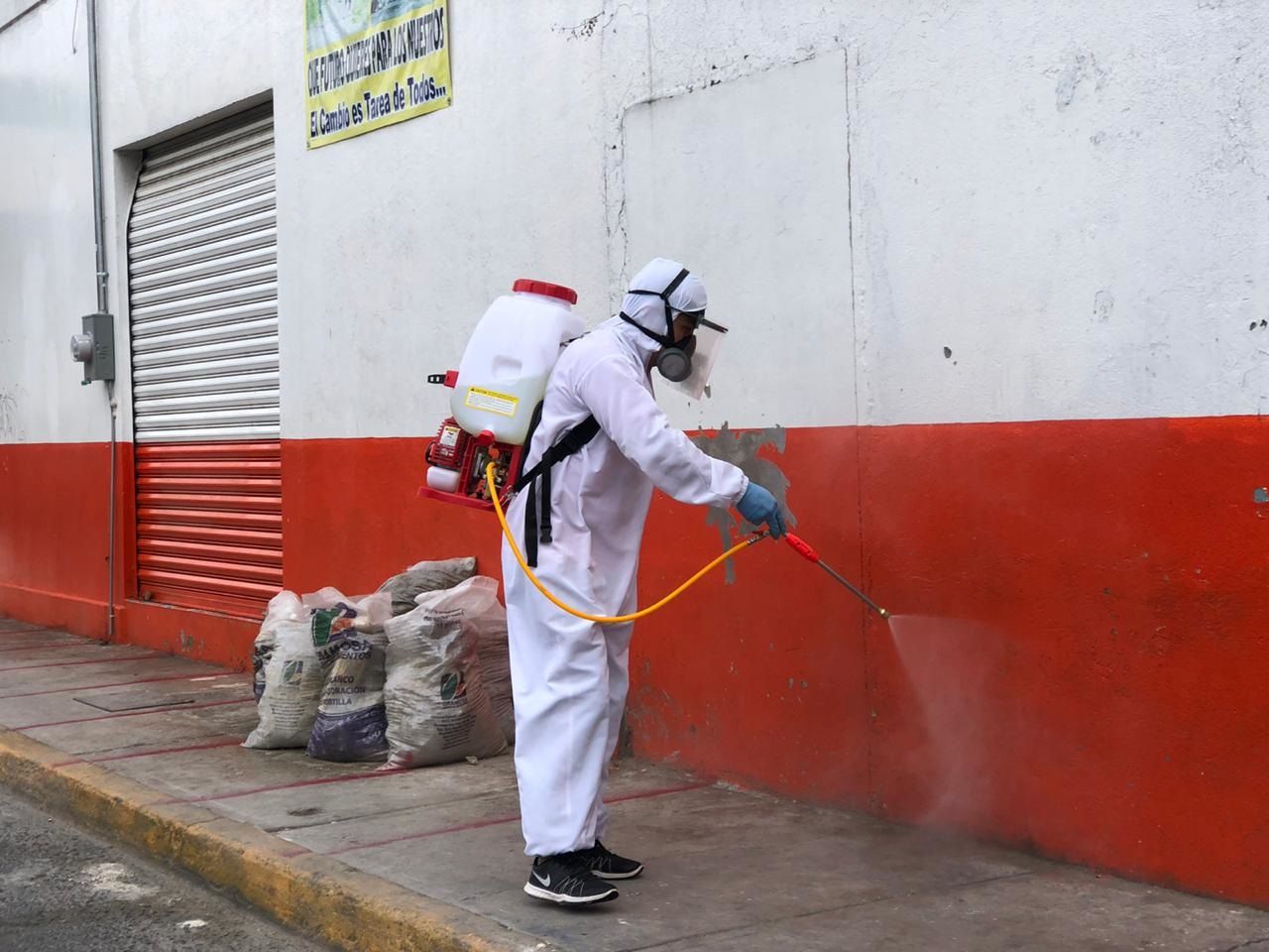 En Valle de Chalco Solidaridad se realizan jornadas permanentes de sanitización en mercados públicos por COVD 19: Armando García