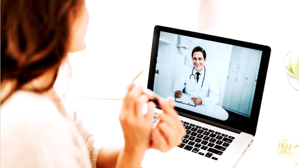 El ISEM implementa informes clínicos a través de videollamadas