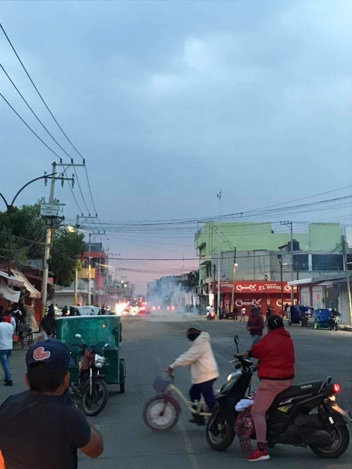 Se registra enfrentamiento entre comerciantes y gobierno de Chiconcuac