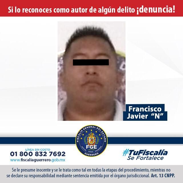 Agentes Ministeriales de FGE detienen a Francisco Javier "N", técnico en teléfonos celulares, detenido por lesiones a fémina de la tercera edad en Acapulco.