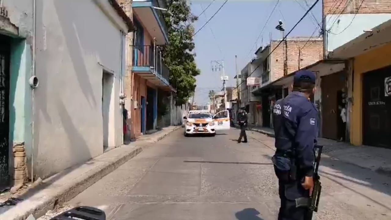 Asesinan a dirigente
de taxistas de Iguala
