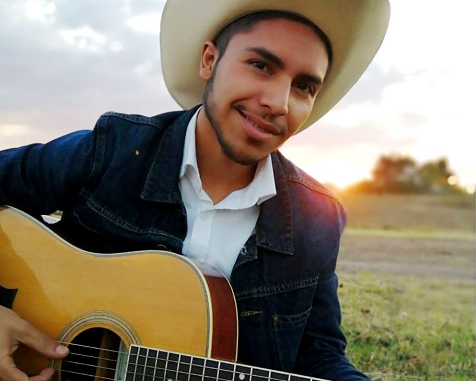 El IMEJ reconoce talento de jóvenes mexiquenses en concurso de canto