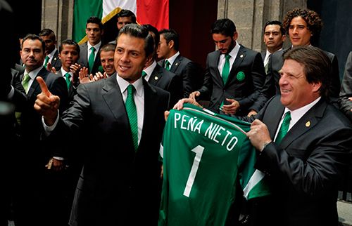 Investigación contra Cruz Azul involucra a expresidente de México y salpica a AMLO