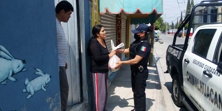 Policías de Chimalhuacan adoptan familias