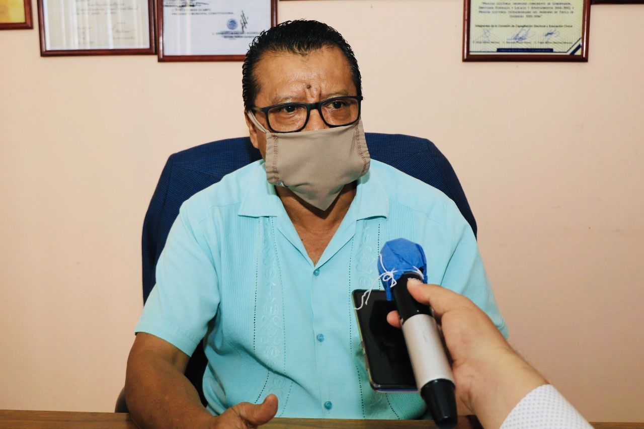 Deben escuelas de Acapulco aceptar copias certificadas de actas de nacimiento expedidas en línea: Uriel Leal 