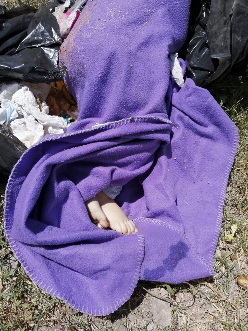 Encuentran cadáver de menor en predio baldío, Venta de Carpio, Ecatepec 