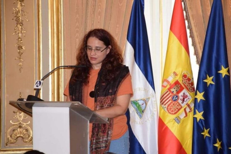 El Generacional de España entrevista a Magda Bello, poeta nicaragüense