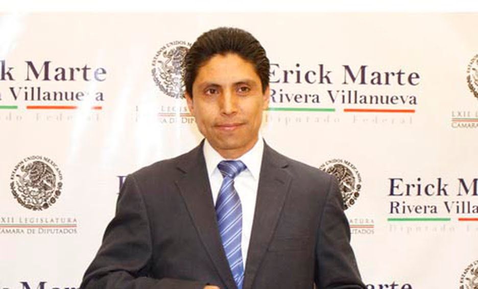 Erick Marte Rivera Villanueva se reunió con Simón Vargas. 