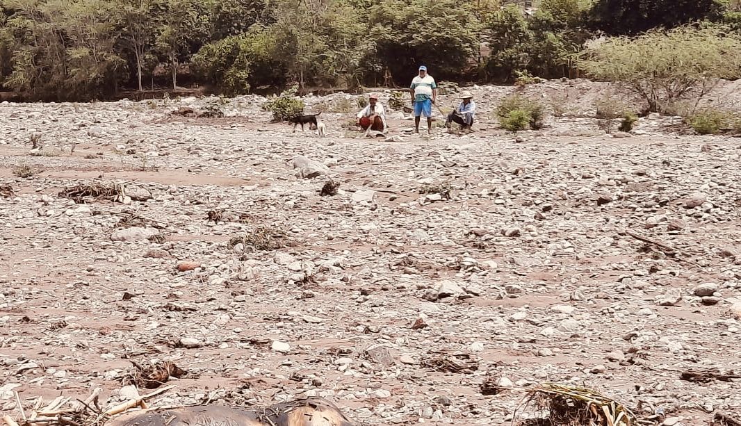 Aparece el cadáver calcinado de un hombre en río de Tlapa