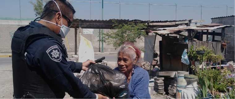 Reconocen a Chimalhuacan por programa adopta una familia