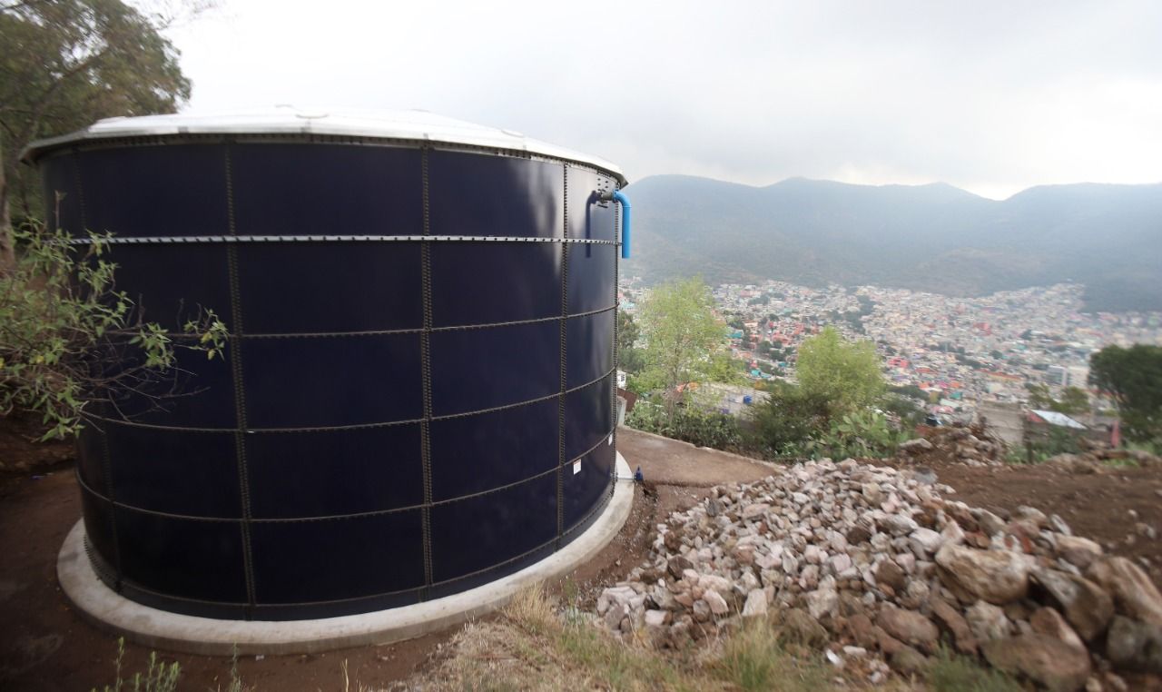 Gobierno de Ecatepec construyen tanques para dotar de agua a más de 100 mil habitantes de está región mexiquense 