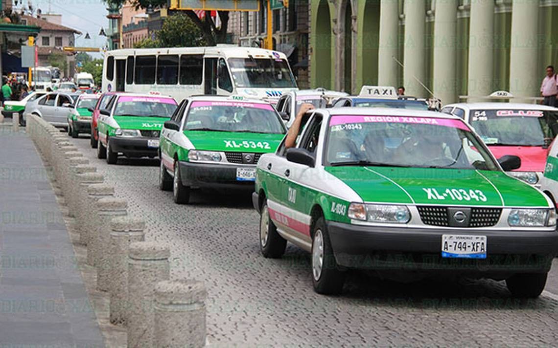 En Xalapa roban 15 taxis en un mes