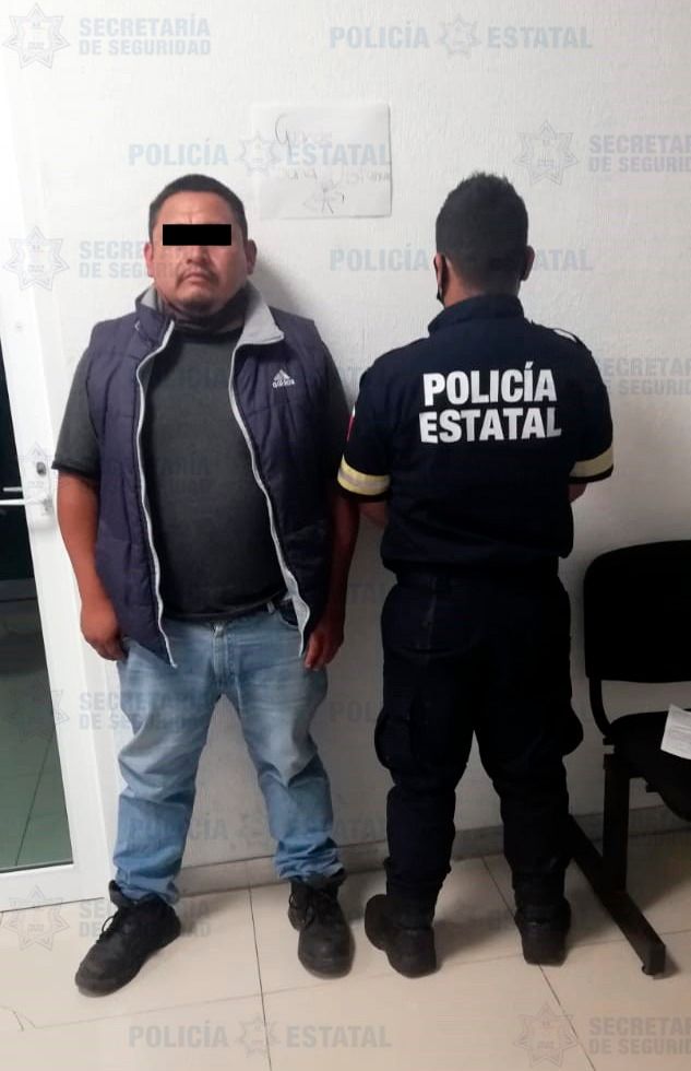 Policías recuperan camioneta con reporte de robo y detienen al conductor en Cuautitlán Izcalli